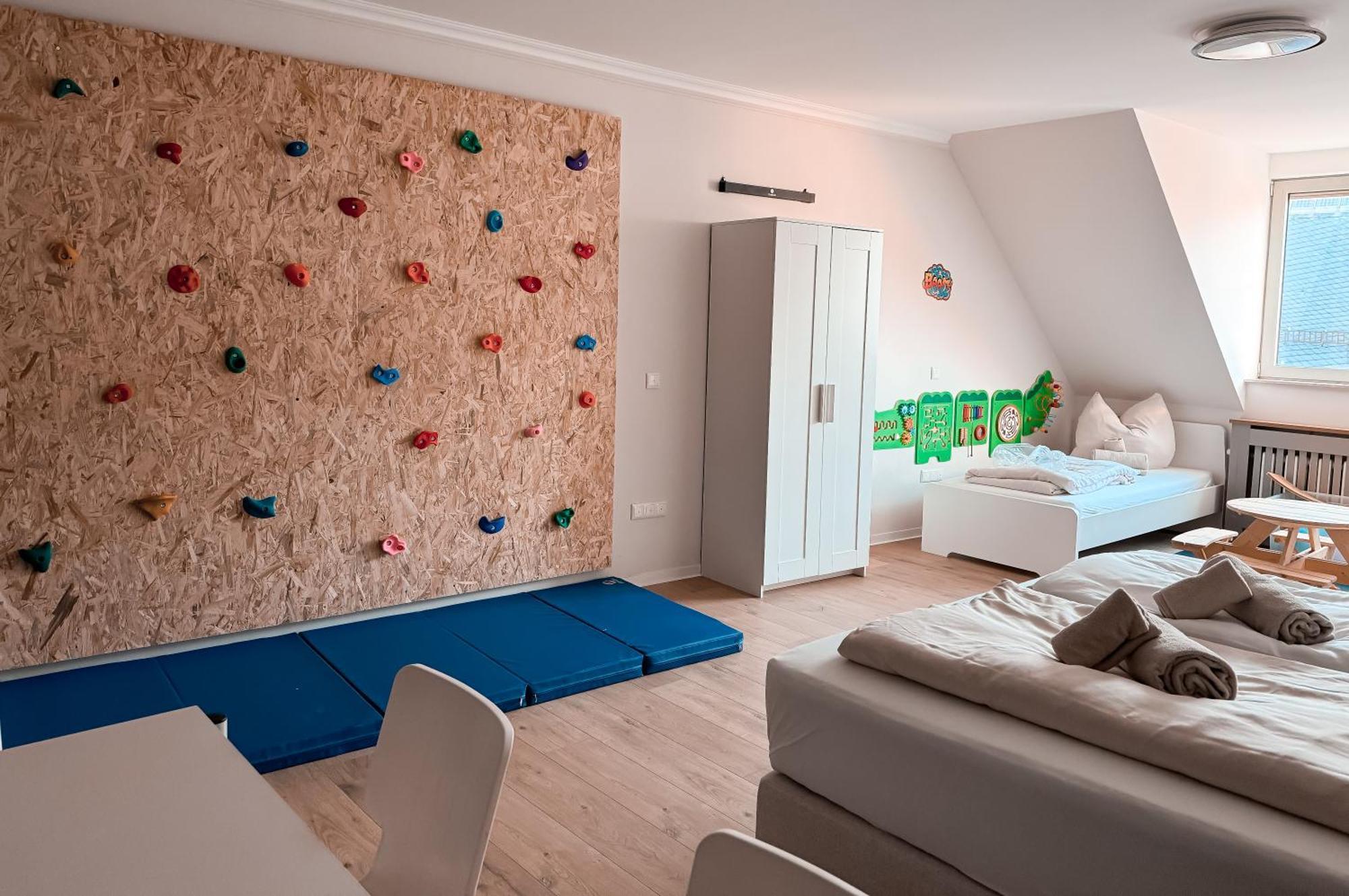 Luga Homes - Nikolaikirche Apartment